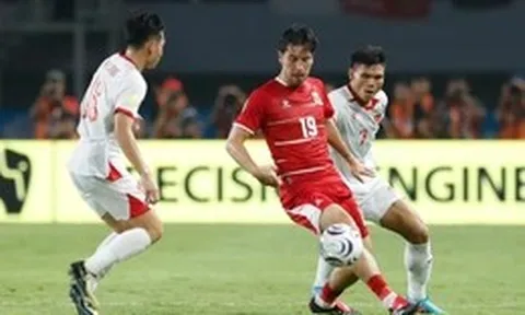 Cầu thủ nhập tịch Indonesia bất ngờ khen tuyển Việt Nam