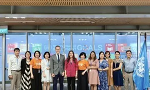 Thí điểm hỗ trợ sức khỏe sinh sản ngoài giờ cho nữ công nhân