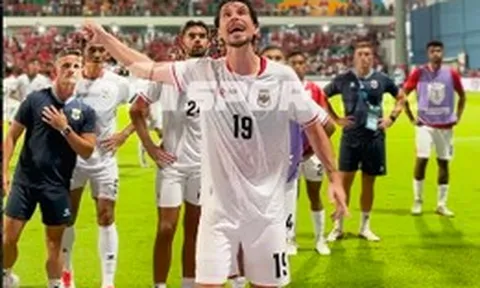 Cầu thủ Indonesia cãi nhau với CĐV sau khi bị loại khỏi ASEAN Cup 2026