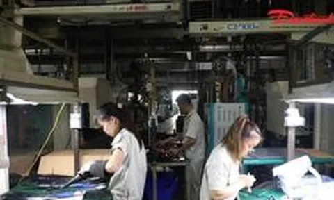 Chính phủ đề xuất giảm 30% thuế thu nhập cho hộ kinh doanh, doanh nghiệp có doanh thu đến 10 tỷ đồng