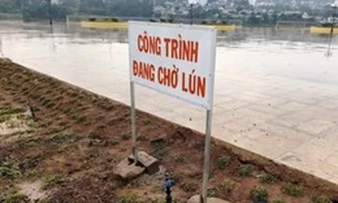 Quảng trường 'chờ lún': bạn đọc đề nghị kiểm định độc lập