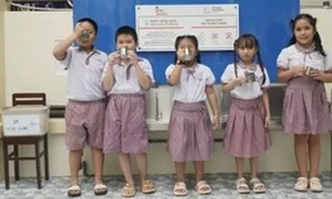‘Nước sạch cho em’ đến với hơn 2.250 học sinh ở 5 tỉnh, thành