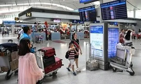 Vì sao giá vé máy bay đi Singapore, Thái Lan giảm sâu trong tháng 8 và 9?
