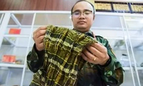 Khăn quàng cổ ở công viên Lê Thị Riêng mở manh mối tìm danh tính liệt sĩ Biệt động Sài Gòn