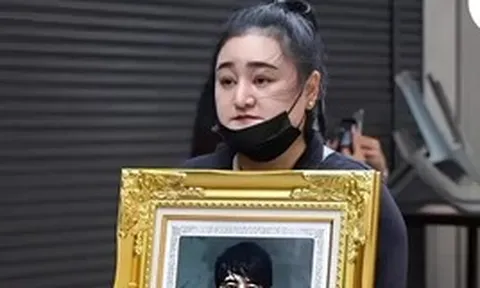 Đám tang nam ca sĩ thi thể bị trôi sông