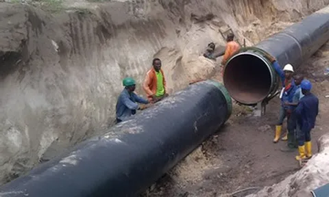 Hơn 5,6 tỷ USD ‘bốc hơi’, quốc gia dầu mỏ châu Phi lao đao vì nạn trộm dầu