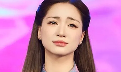 Hòa Minzy: "Tôi không cần tiền của mấy người"