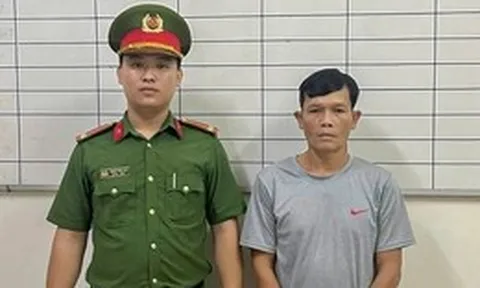 Trốn truy nã 21 năm bị phát giác vì vẫn giữ liên lạc với 'đồng đội' cũ