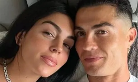 Hợp đồng hôn nhân của Ronaldo