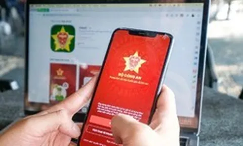 Từ 28/9, người dân không phải xuất trình giấy tờ đã tích hợp trên VNeID