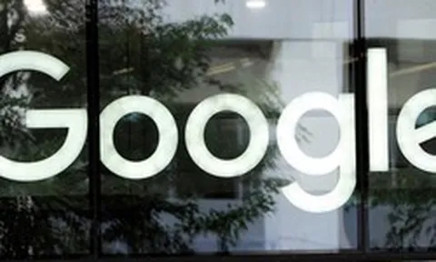 Google chi 10 triệu USD mua dữ liệu Spirit Airlines phục vụ AI