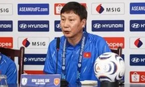 HLV Kim Sang Sik: 'Việt Nam sẽ có diện mạo khác ở trận lượt về'