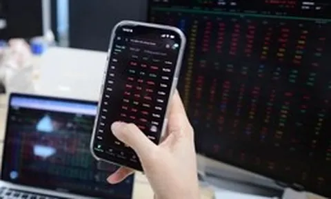 Chứng khoán 19-8: Dầu khí hút tiền, VN-Index có vượt được vùng 1.750 điểm?