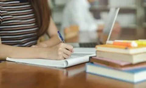 Sinh viên Việt Nam được miễn phí 1 năm dịch vụ sau