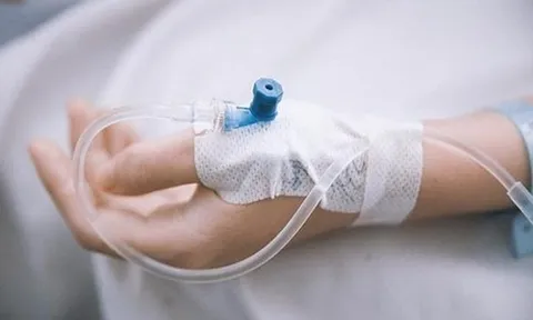 Đốt rẫy giữa trời nóng, người phụ nữ 54 tuổi nguy kịch