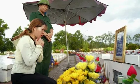 Con gái liệt sĩ Lê Duy Nhẫn: 'Trong lòng con, bố luôn là người vĩ đại'
