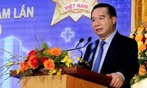 Chủ tịch UBND TP.HCM: Thành tựu của Bệnh viện Hùng Vương góp phần đưa ngành y tế vươn ra khu vực và thế giới
