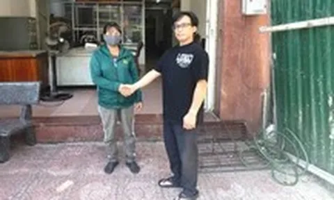 Vụ người phụ nữ quỳ giữa đường van xin sau va chạm giao thông: Hai bên thương lượng, hòa giải