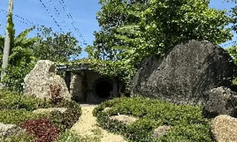 Nhà trong hang của ông Đặng Lê Nguyên Vũ