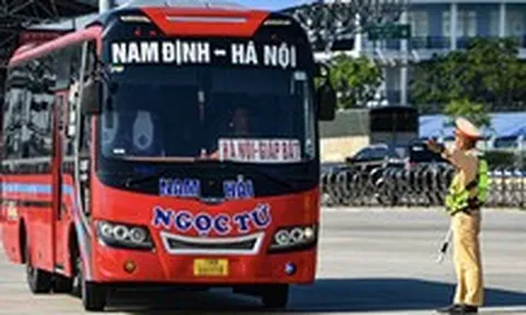 Cảnh sát giao thông toàn quốc tổng kiểm soát xe kinh doanh vận tải trong 1 tháng