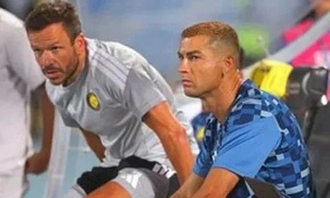 Ronaldo rời sân sau hiệp 1, Al Nassr lội ngược dòng không tưởng
