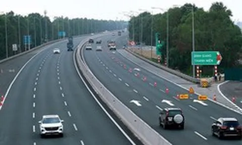 Cục CSGT thông báo về việc bắt đầu xử phạt lỗi không giữ khoảng cách an toàn trên cao tốc