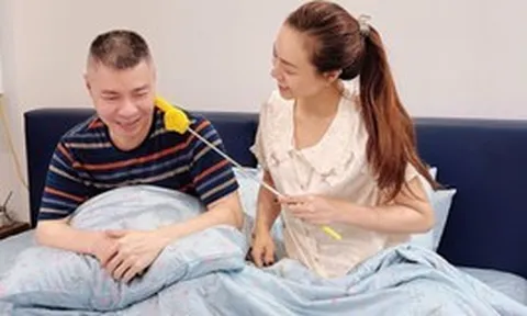 Cảm giác tội lỗi của vợ NSND Công Lý khi chăm chồng ở bệnh viện