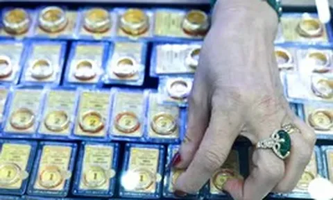 Giá vàng hôm nay (27/8): Đồng loạt giảm