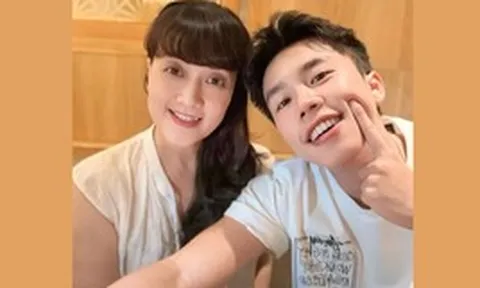 Nghệ sĩ Vân Dung: “Mẹ không mong con phải hơn mẹ”
