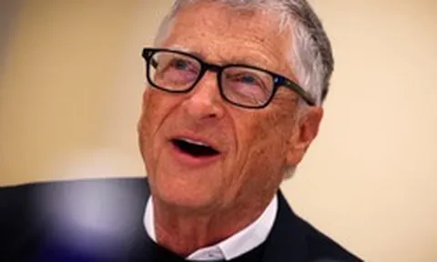 Tỷ phú Bill Gates đưa ra cảnh báo về AI: Hàng loạt công việc có thể biến mất trong 10 năm tới