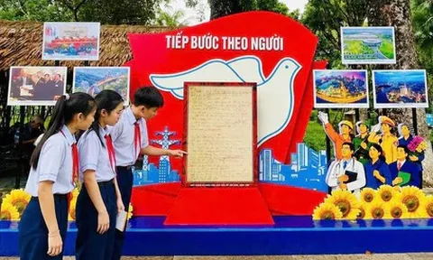 Tái hiện không gian lịch sử gắn với cuộc đời cách mạng Chủ tịch Hồ Chí Minh