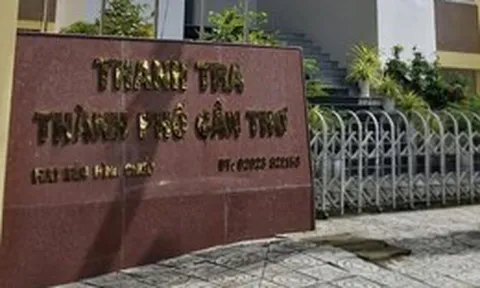 Sổ đỏ đã chuyển nhượng, vẫn ký hợp đồng bán nền thu hơn trăm tỉ đồng