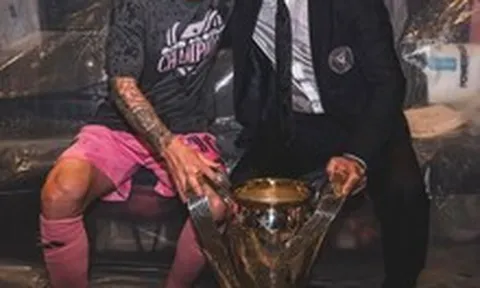 David Beckham nghẹn ngào tri ân Messi sau màn chia tay lịch sử