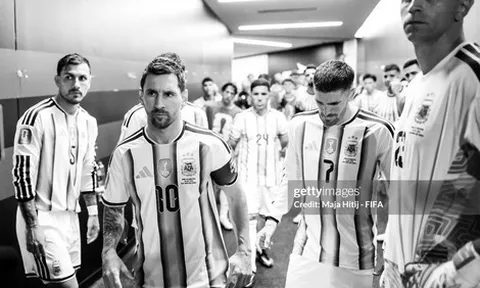 Xúc động cuộc trò chuyện cuối cùng của Messi với các đồng đội trước khi giã từ ĐT Argentina