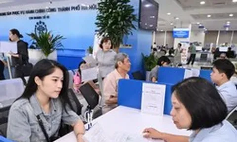 'Dịch vụ công nay không chỉ ở trụ sở mà đã đi vào tận phòng khách của người dân'