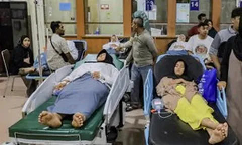 Hơn 500 học sinh Indonesia nhập viện, lại nghi ngộ độc từ 'bữa ăn miễn phí'
