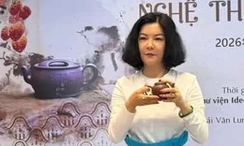 Nhà thơ Dương Thanh Từ giao lưu thơ ca và nghệ thuật tử sa tại TP.HCM