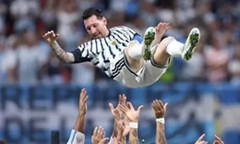 Son Heung Min phát biểu 'sốc': Ronaldo là thần tượng của tôi nhưng Messi là GOAT