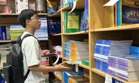 Sách giáo khoa: Phụ huynh vẫn còn tìm, đã phát hành 228 triệu bản và in tiếp 17 triệu bản