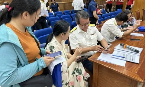 Một ngày 4 nghị định, 5 thông tư liên quan thuế: Hộ kinh doanh 'mở mắt ra thấy thay đổi'
