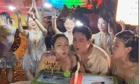 Tình hình của Việt Anh - Quỳnh Nga