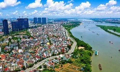 Vì sao cần quy hoạch lại không gian hai bên sông Hồng?