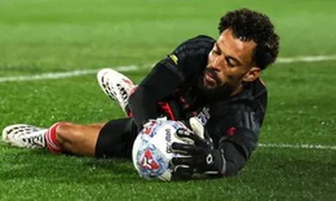 Tranh cãi lớn về thủ thành Vozinha sau kỳ World Cup gây sốt