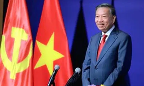 Tổng Bí thư, Chủ tịch nước Tô Lâm gặp kiều bào Nga, kêu gọi hưởng ứng Nghị quyết 23