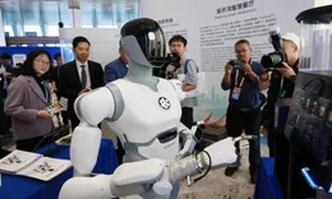 Reuters: Trung Quốc chuẩn bị đưa robot hình người vào tác chiến