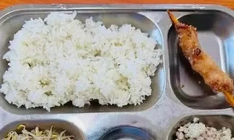 Hà Nội: Bữa ăn bán trú của học sinh lèo tèo, lãnh đạo xã nói gì?