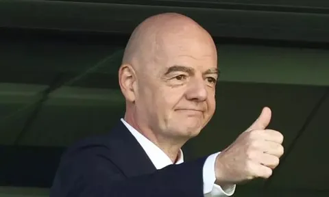 Chủ tịch FIFA bị khiếu nại về cách điều hành lịch thi đấu bóng đá nữ