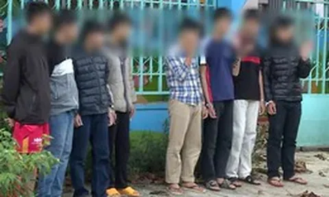 Nhóm thanh thiếu niên rủ nhau đột nhập ô tô trộm tài sản