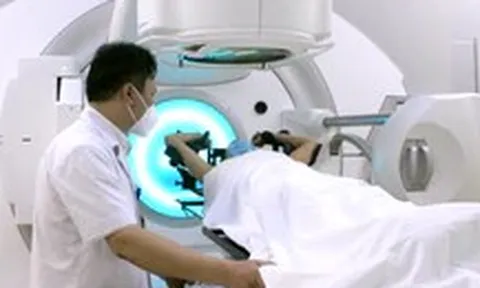 Bộ Y tế vào cuộc vụ ‘Điều trị ung thư tại Bệnh viện E: Muốn nhanh phải kẹp tiền vào sổ’