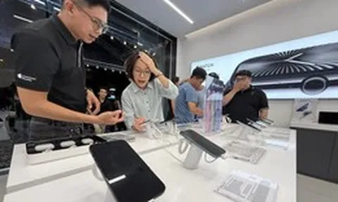 Thị trường chùng xuống chờ iPhone 18 ra mắt
